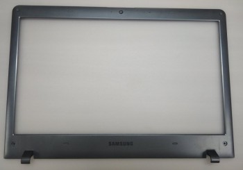 рамка матрицы для ноутбука samsung NP355V4C б/у - Торгово Сервисный Центр "Novocomp", Новоуральск, Екатеринбург